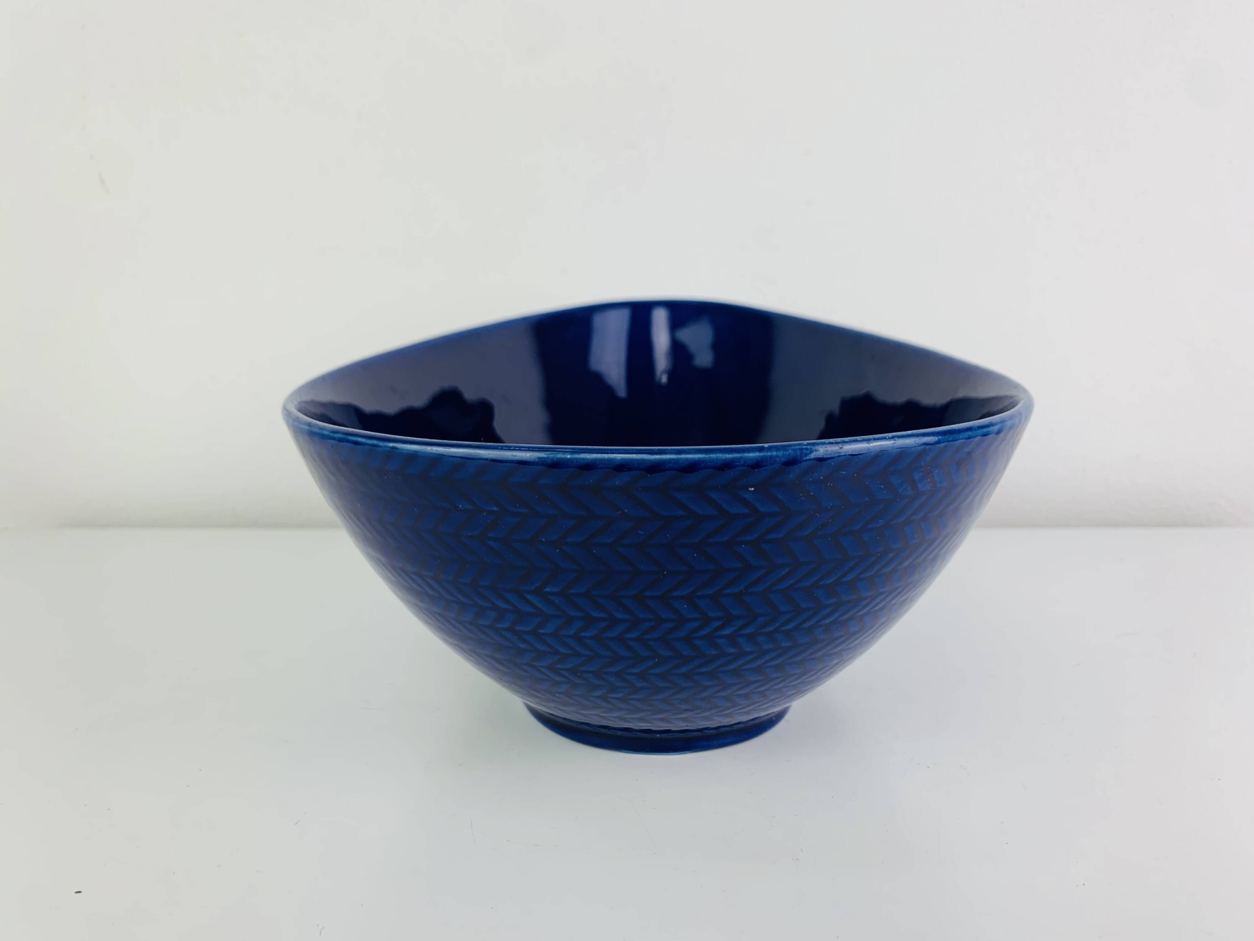 Dish and bowl Blå eld by Hertha Bengtson for Rörstrand Sweden, ceramic.