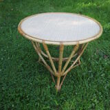 Round rattan table
