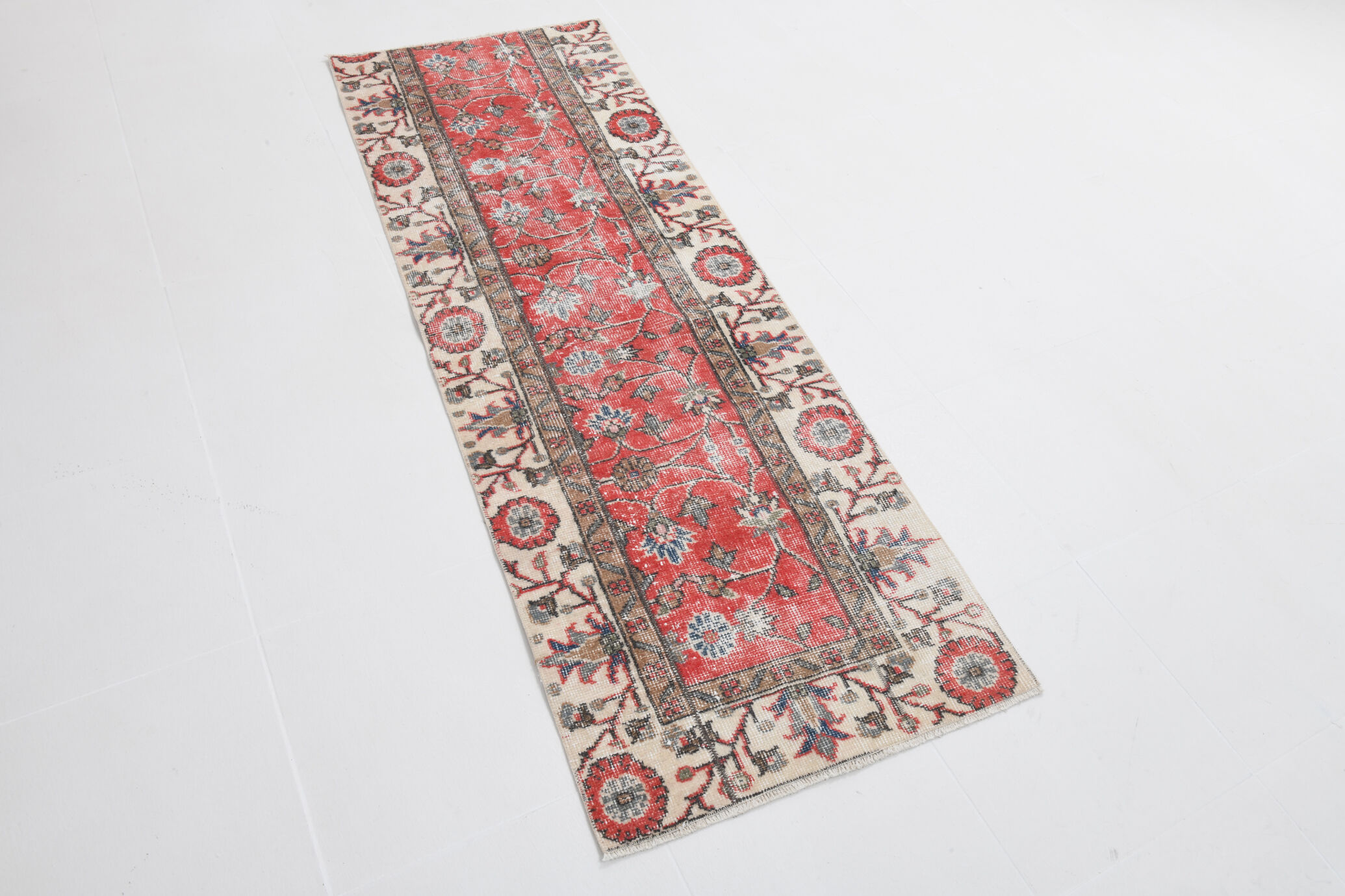Vintage runner rug. 69x199cm