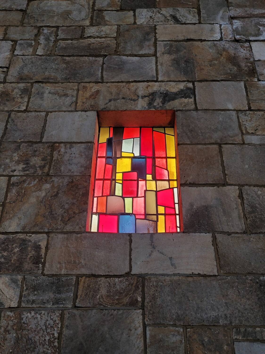 Chiseled/cut crystal pitcher