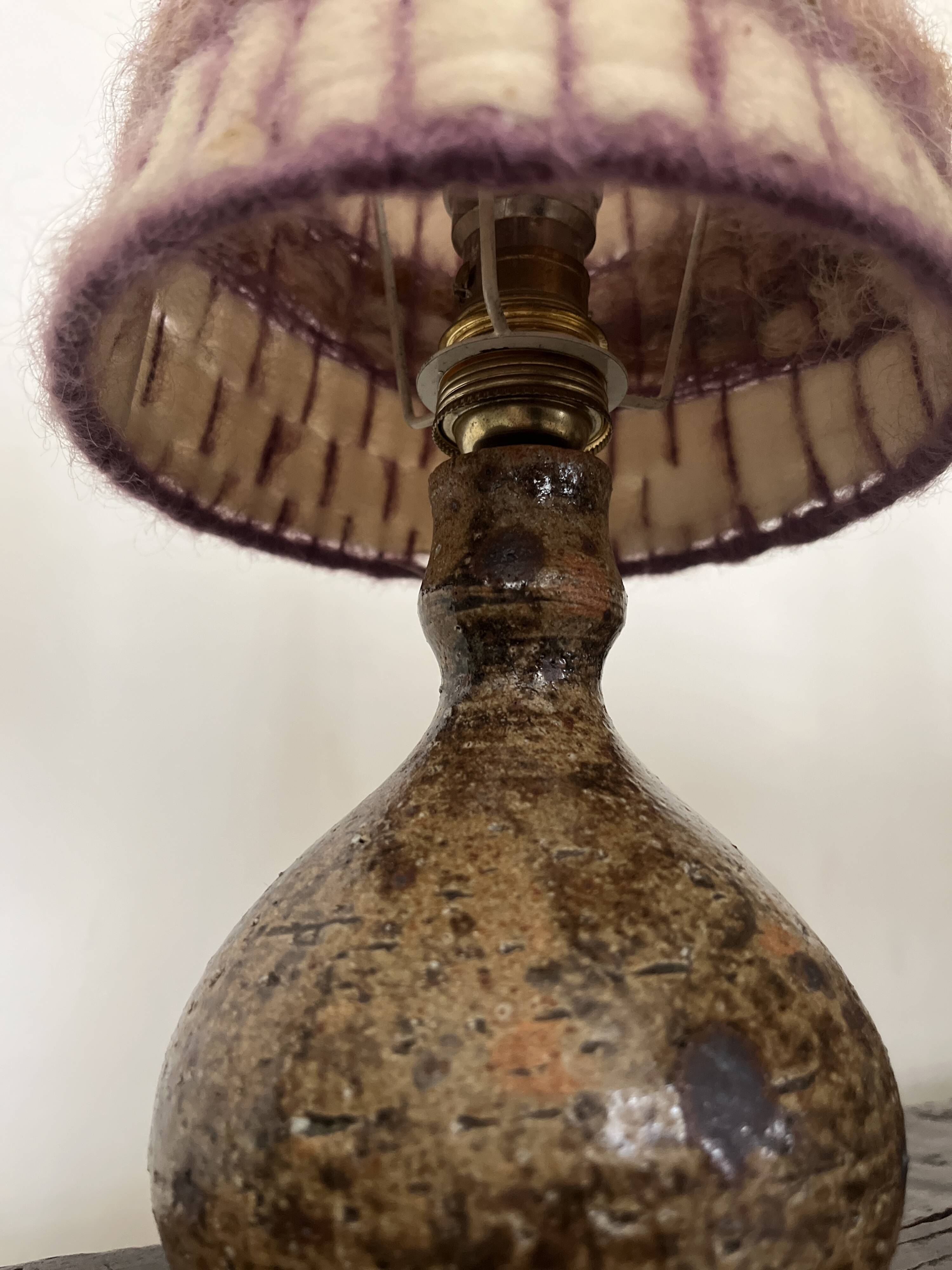 vintage lamp in pyrite sandstone and wool lampshade, La borne 1970