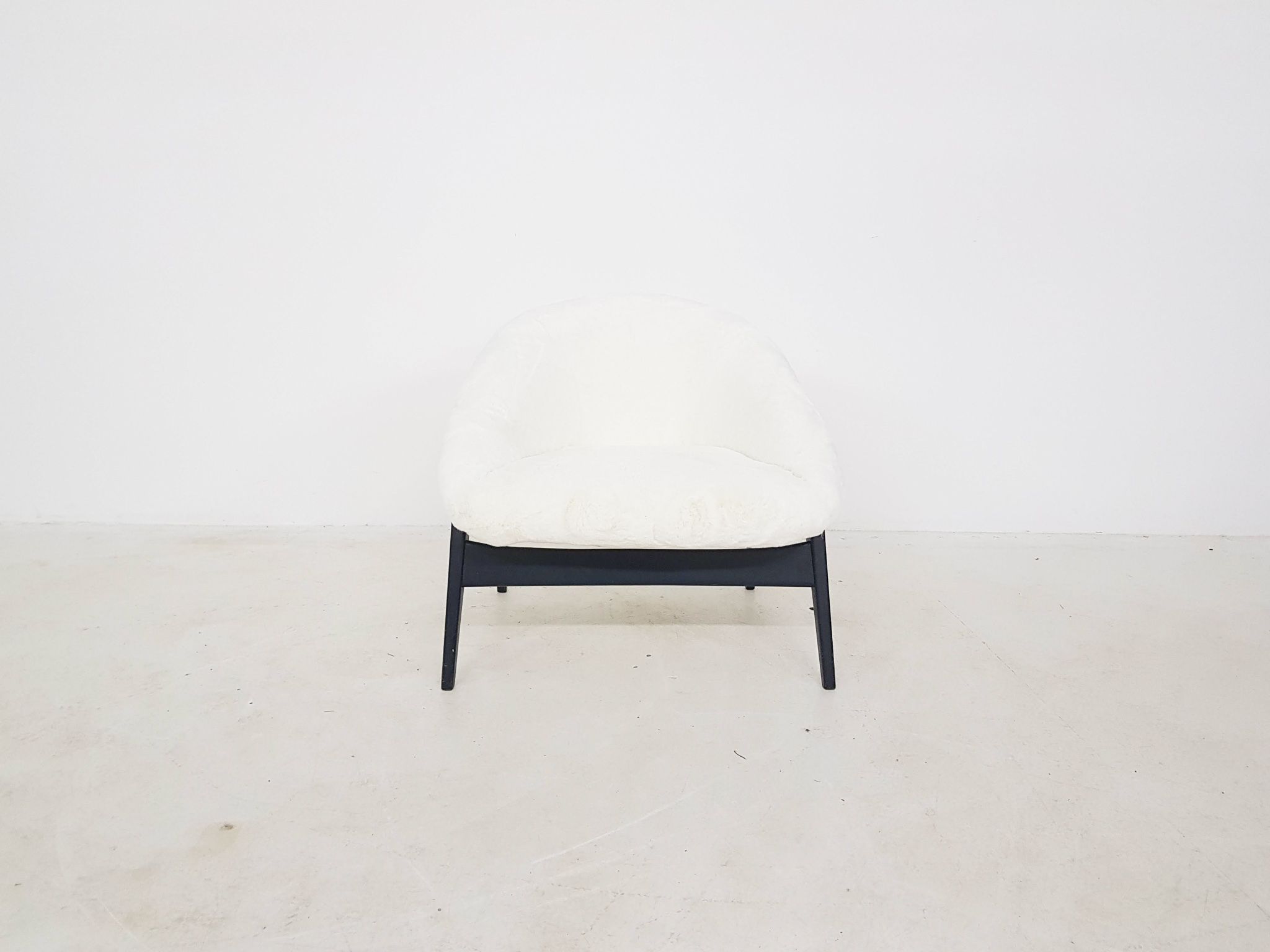 Hartmut Lohmeyer for Artifort lounge chair Model 118 "Columbus", The Netherlands 1957
