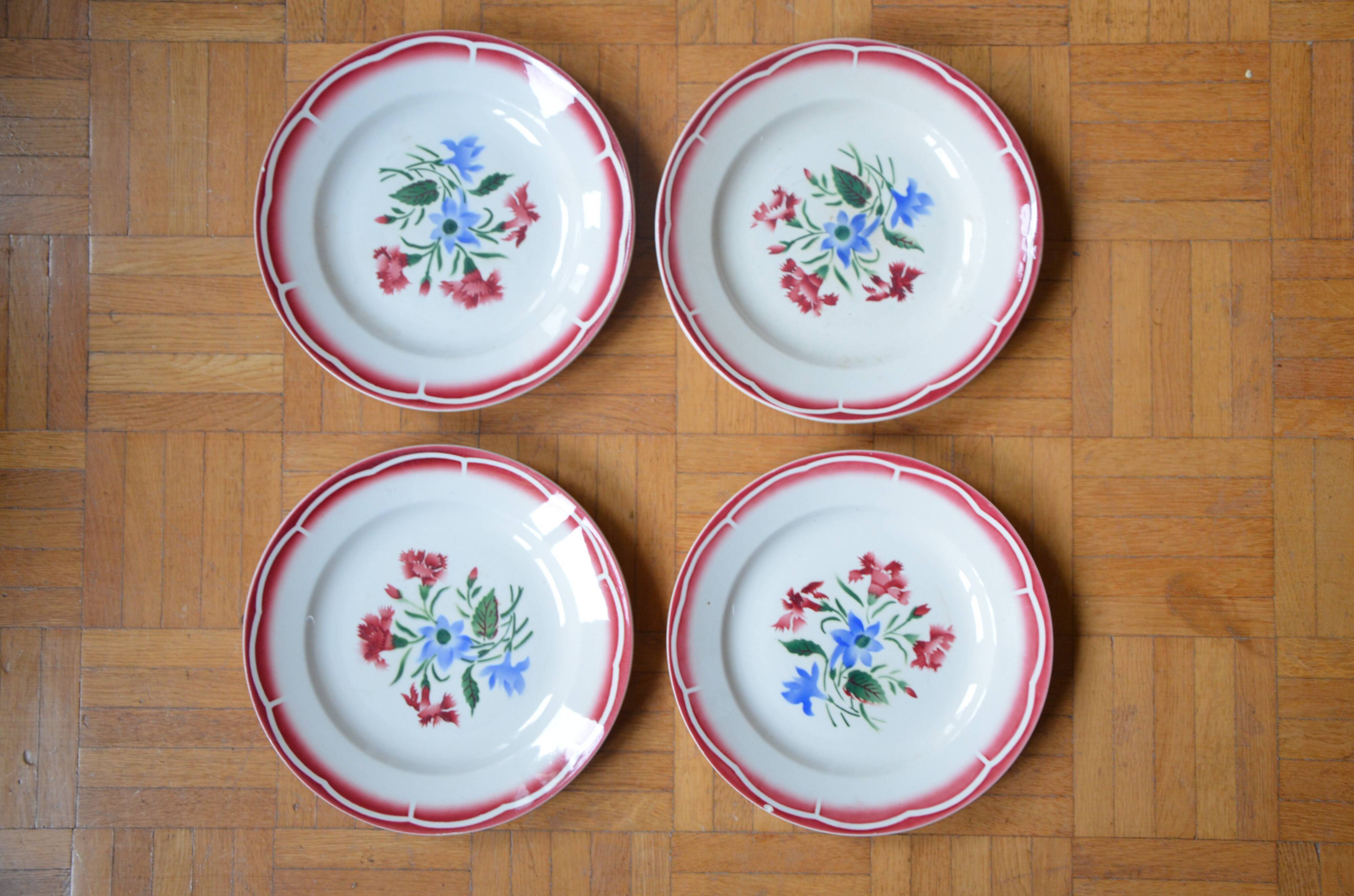 Lot of 4 Sarreguemine plates, José collection