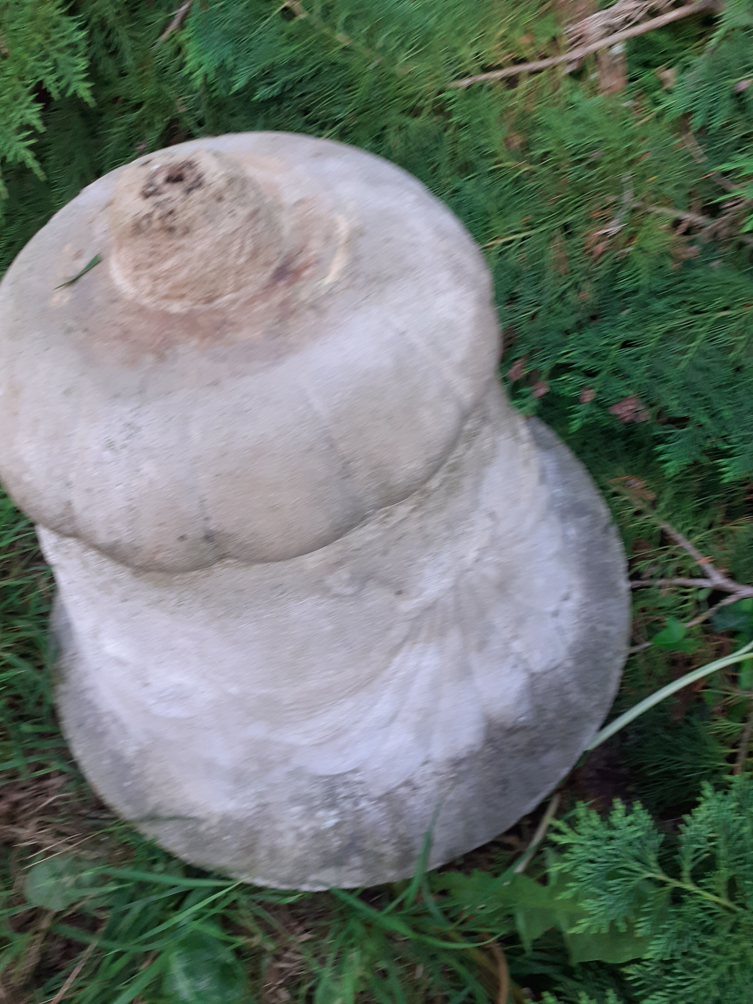 Pair of stone planter medicis