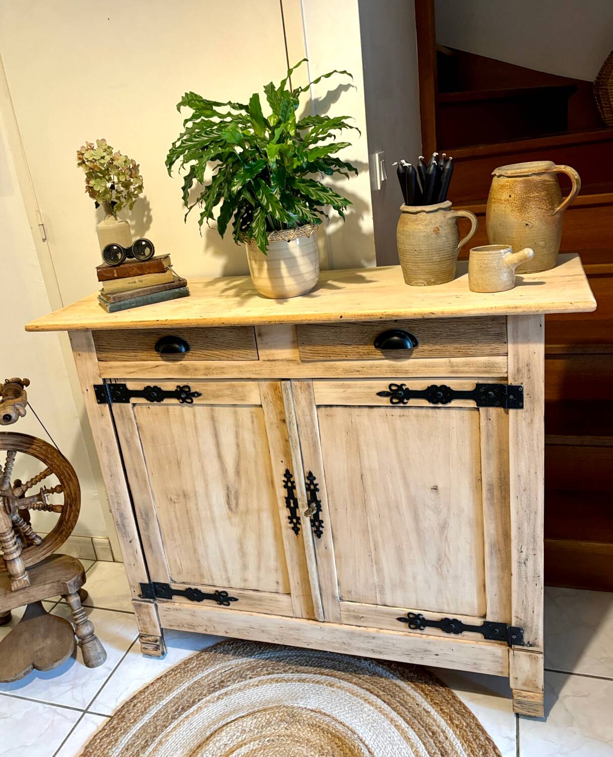 Parisian buffet in raw wood