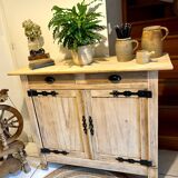Parisian buffet in raw wood