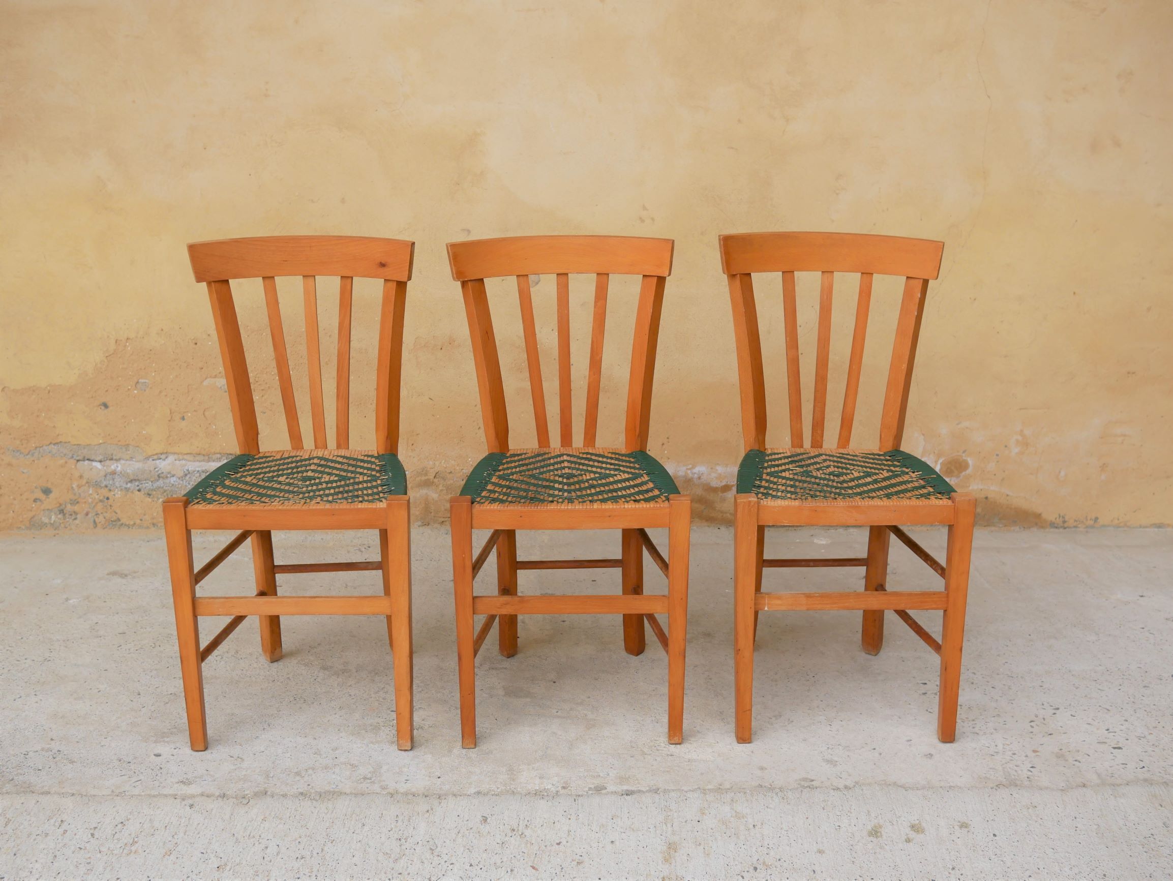 Wooden and rattan countryside canne chair