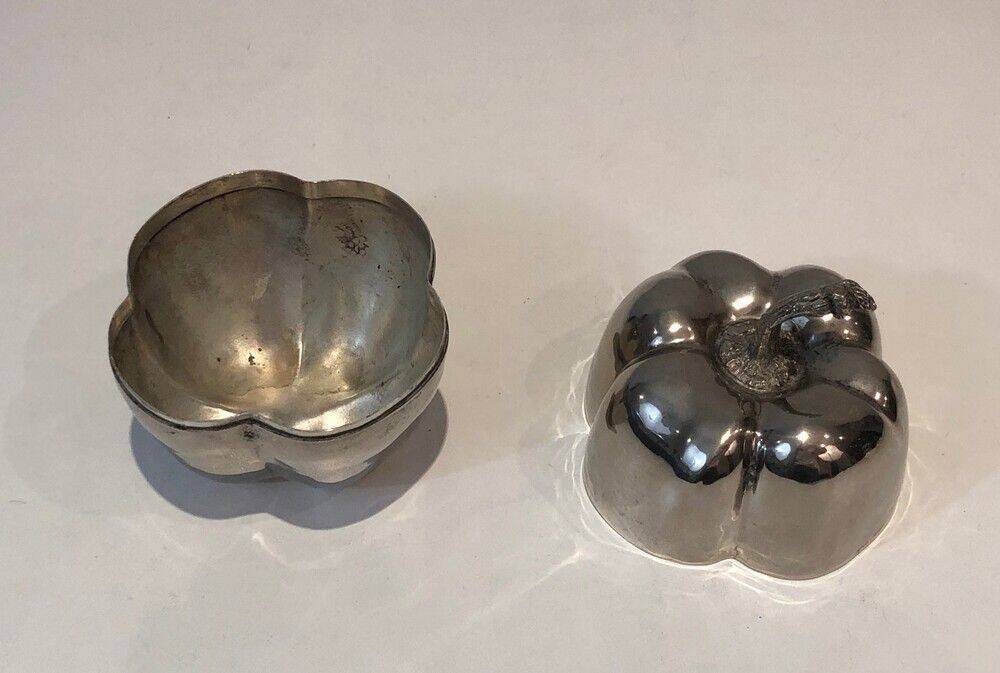 Seau à glaçon en métal argenté en forme de poivron