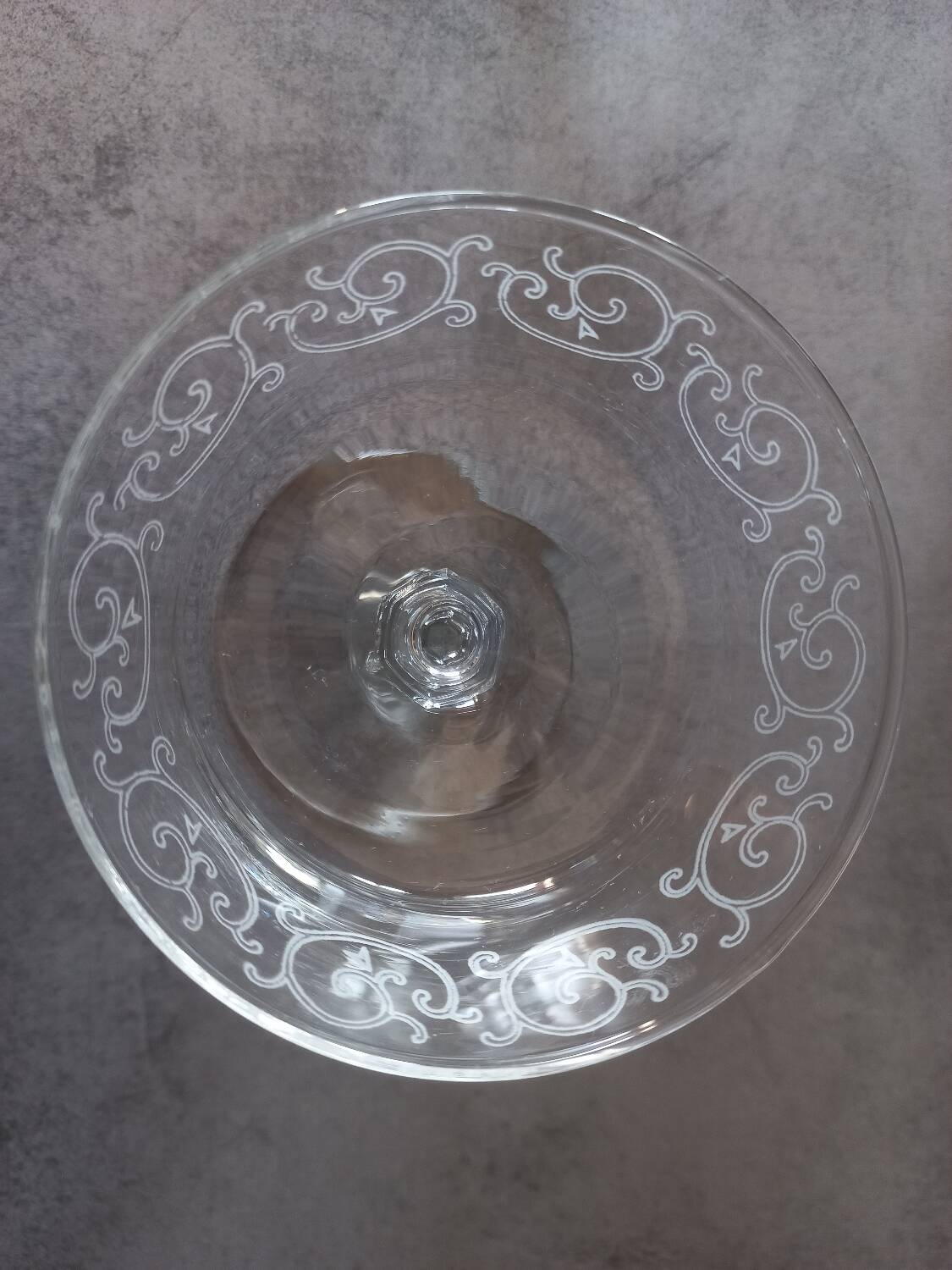 Lot 9 art deco Champagne glasses