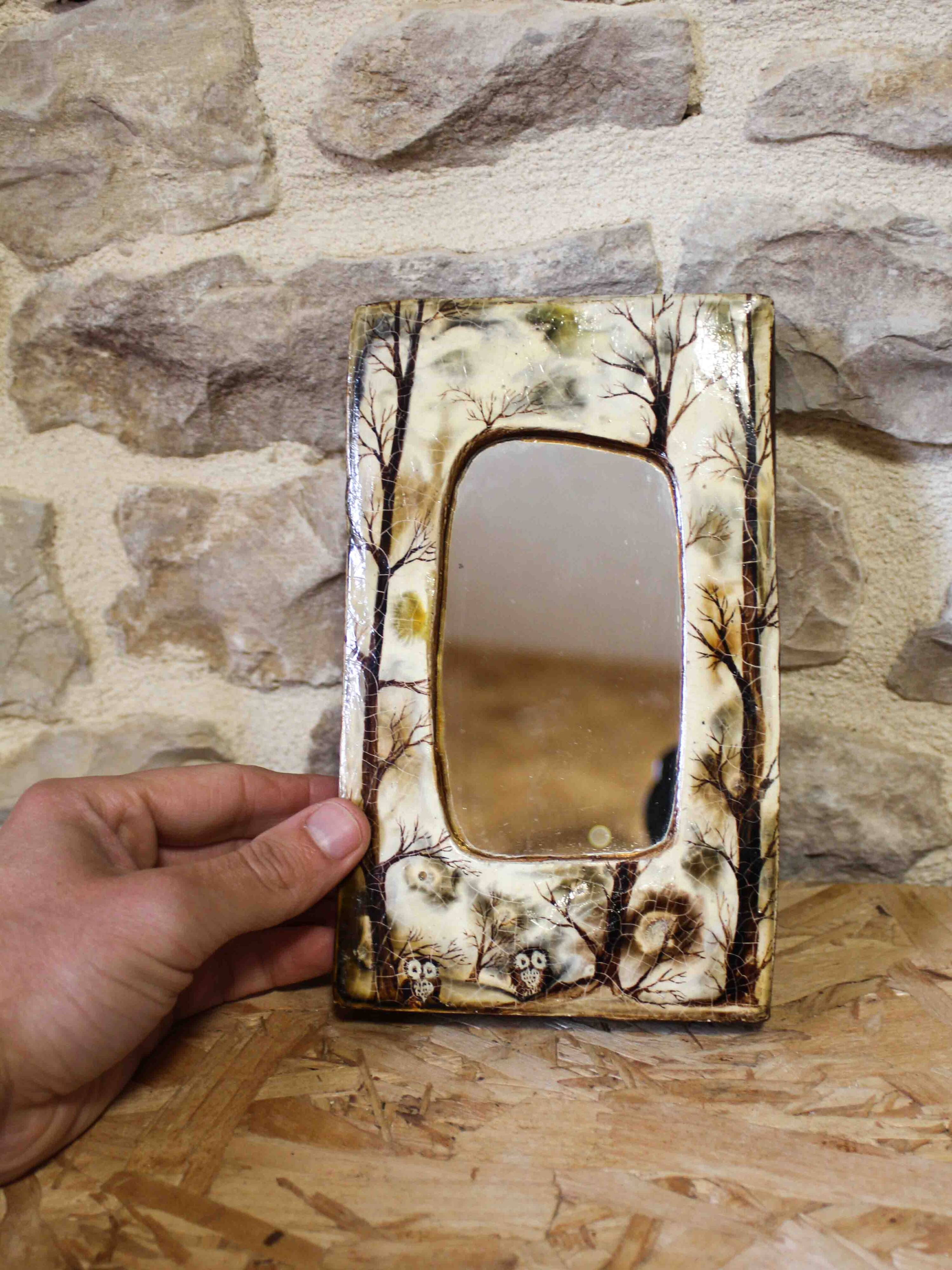 Resin mirror with owl decoration