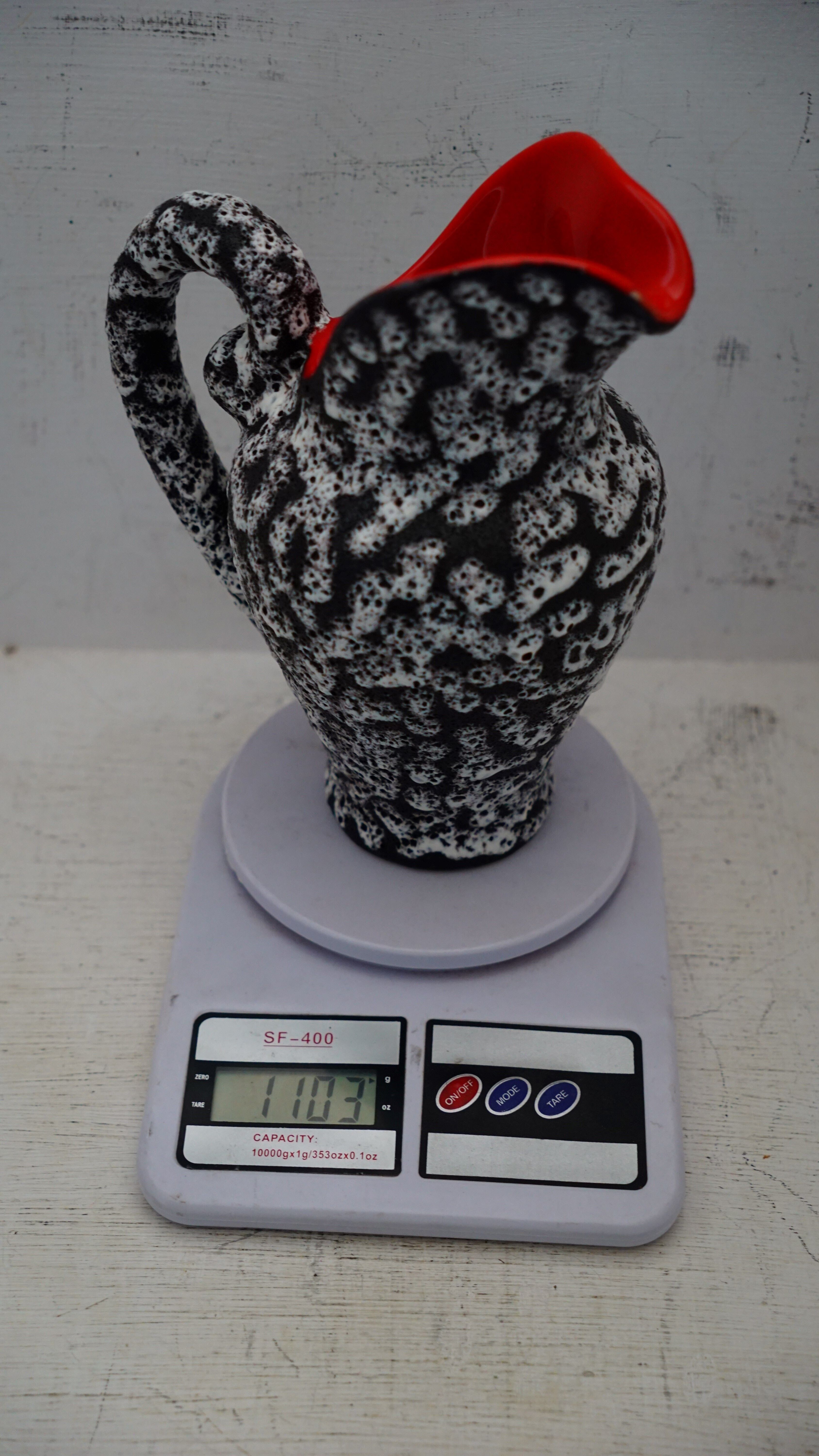 Service at orangeade Musarra Vallauris