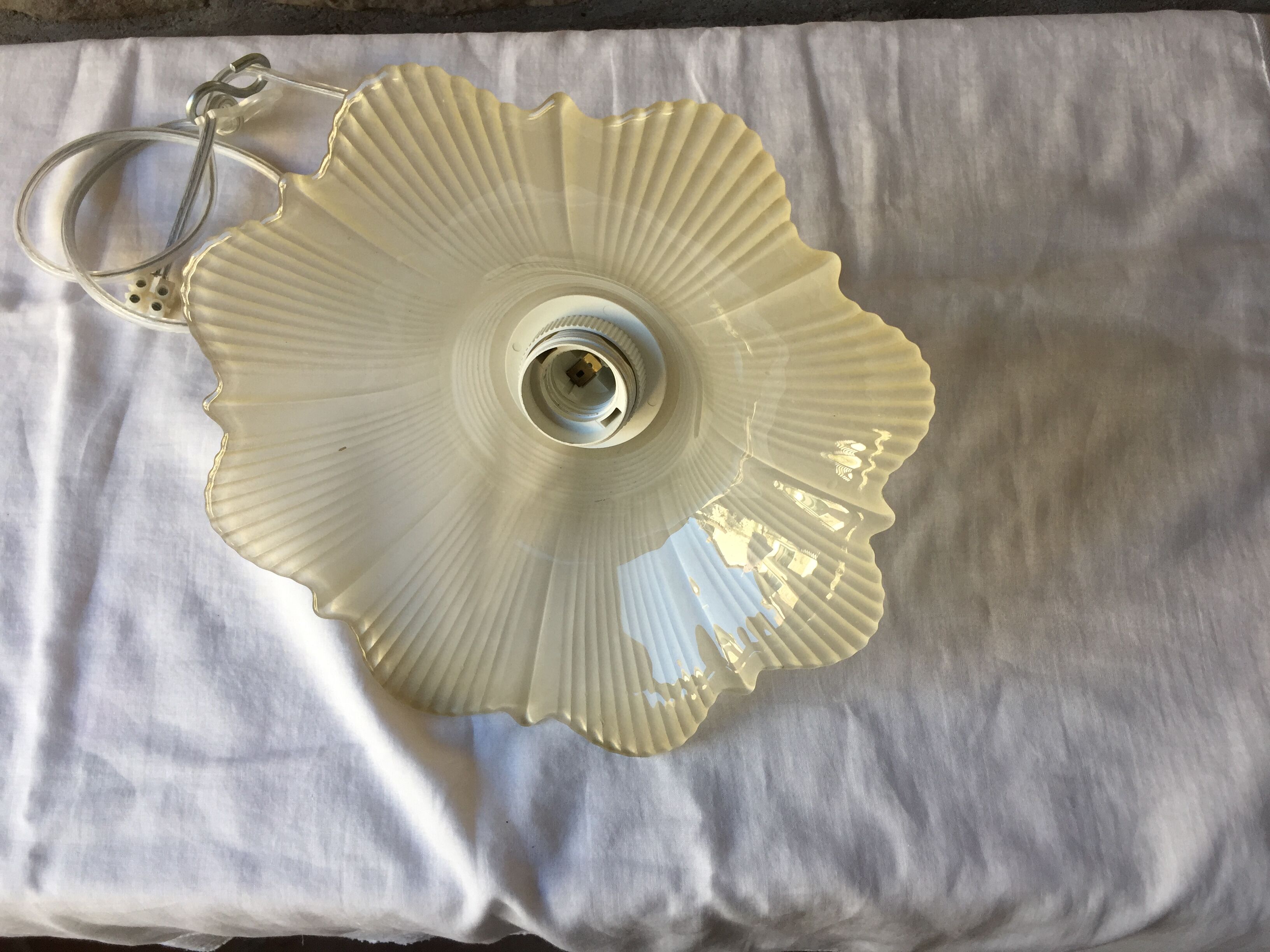 Old tulip hanging lamp