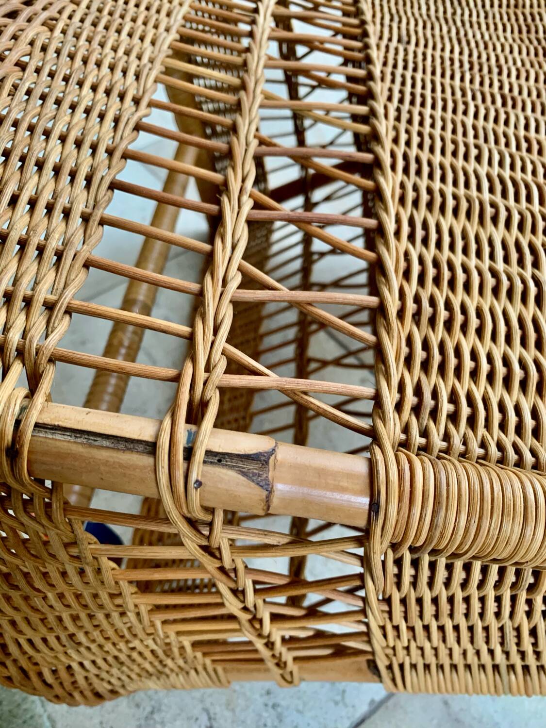 Vintage 60's magazine rack