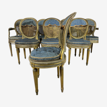 Série de 4 fauteuils et 4 chaises Louis XVI