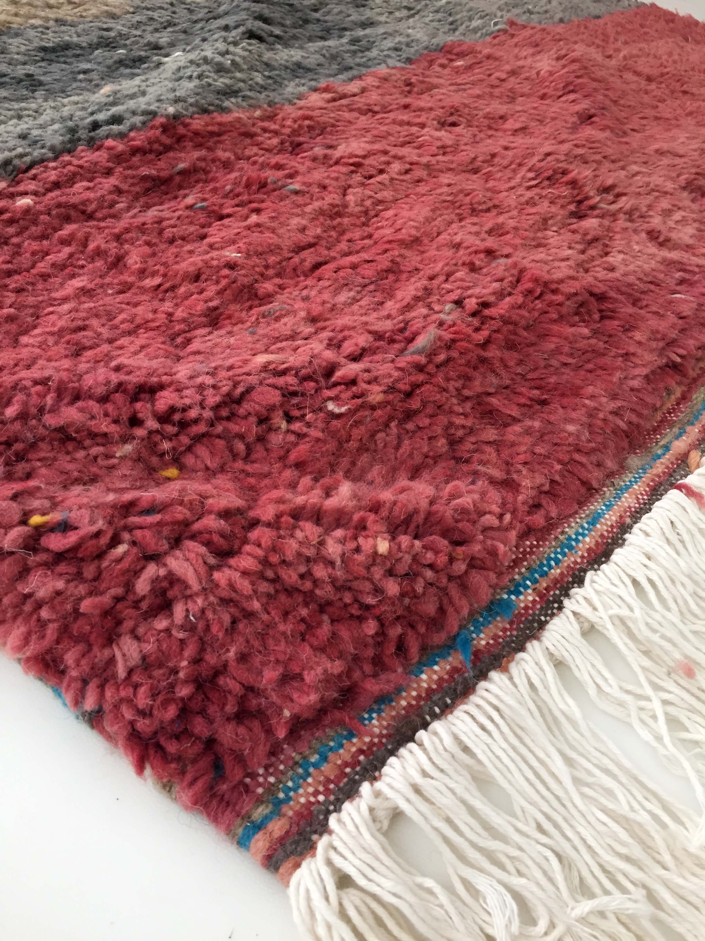 Moroccan Berber carpet Boujaad unbleached with colored flats 243x142cm