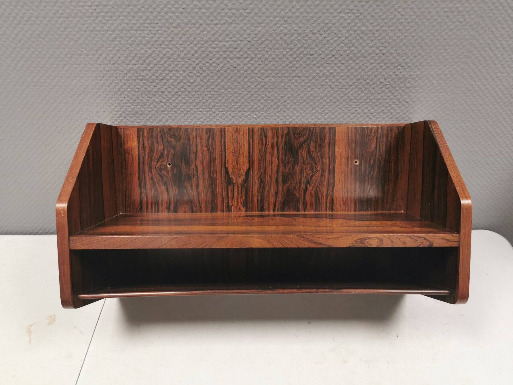 Wall-mounted bedside table in rosewood, Danish 1960-70s.