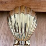 Lampe coquille en laiton art déco