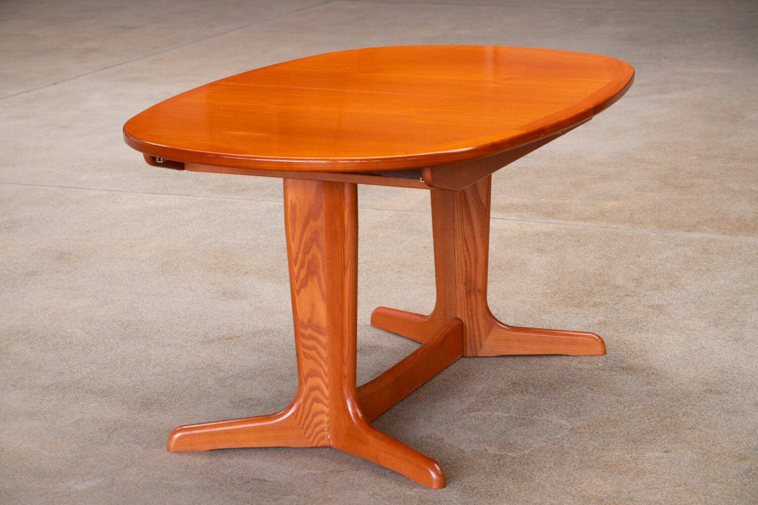 Scandinavian extension table by G-Plan 1960