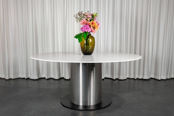 Table ronde à fut central