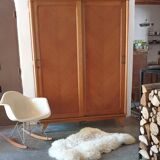 Parisian wardrobe with sliding doors