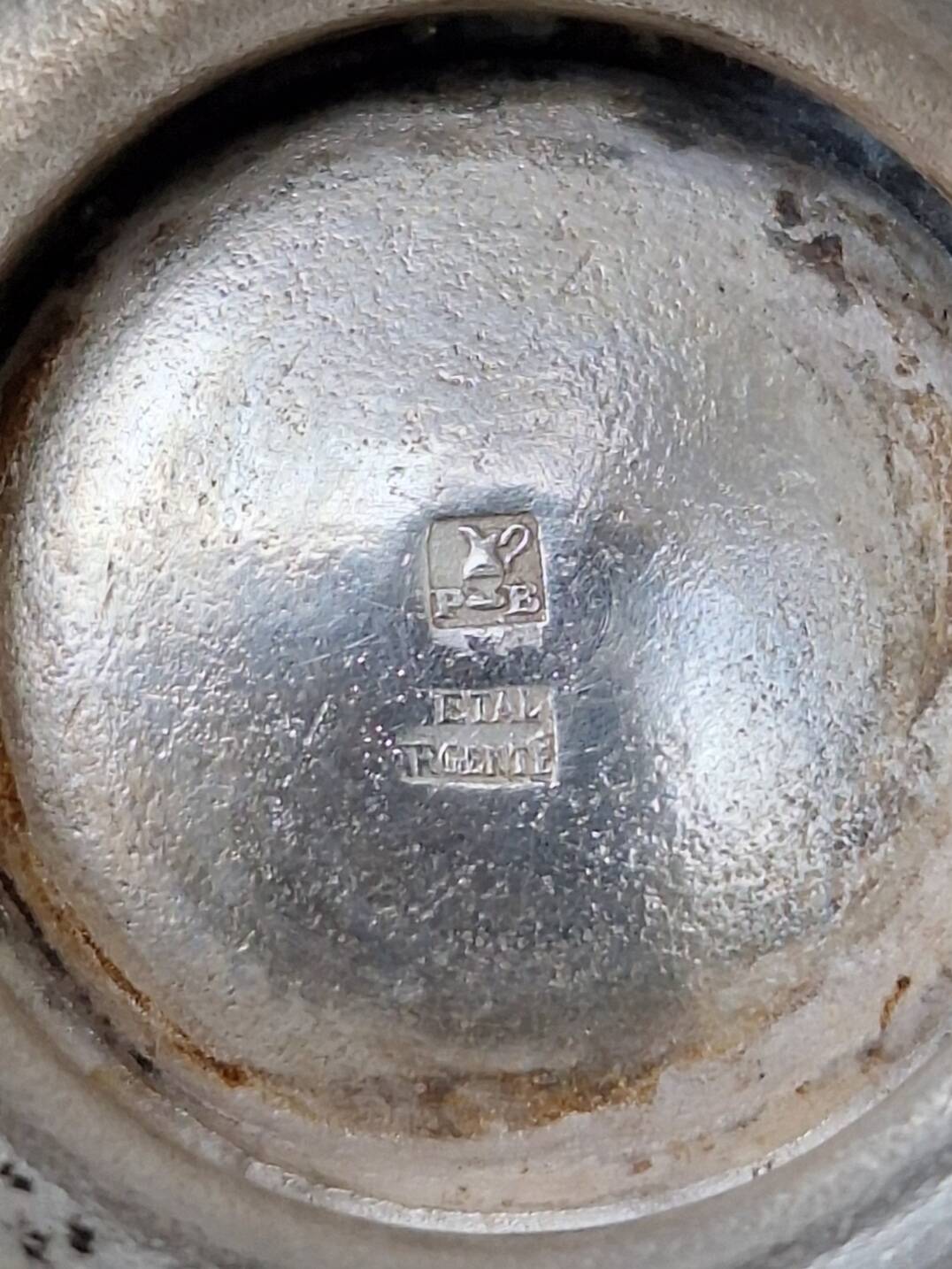 Silver-plated metal sugar shaker