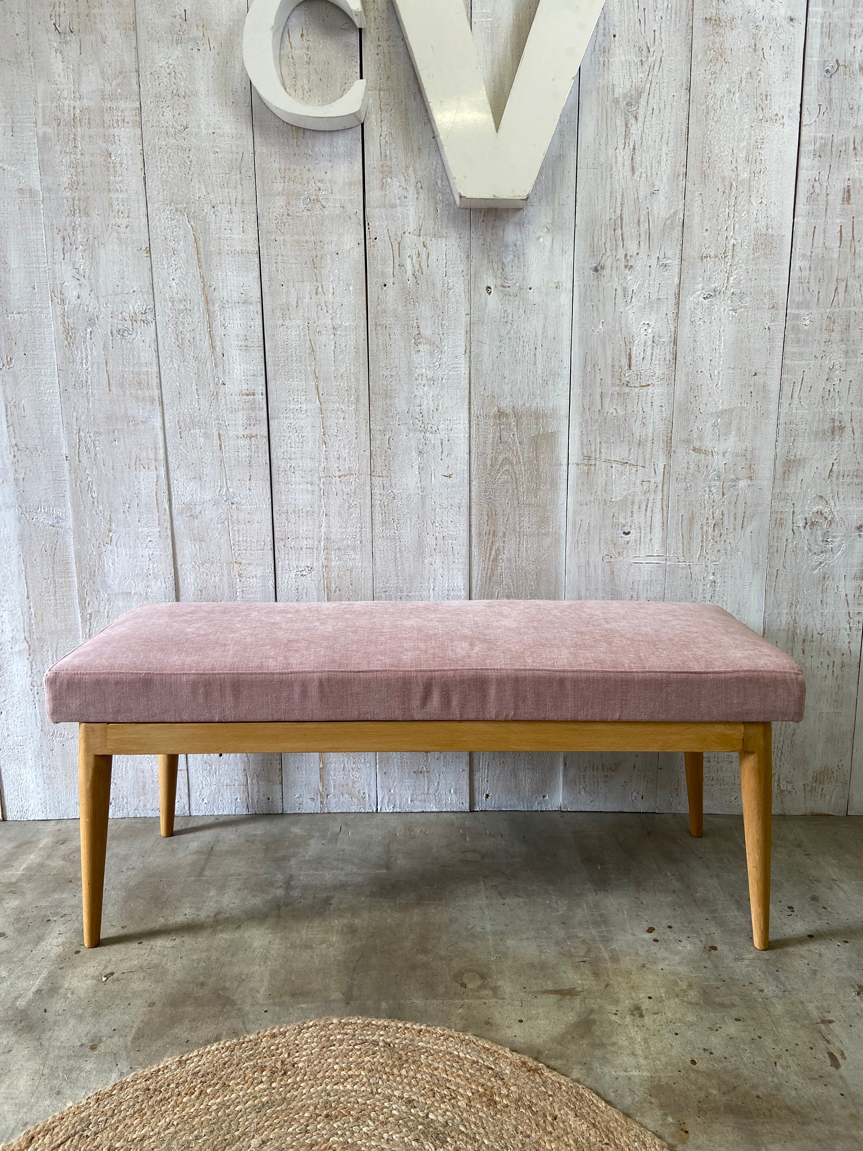 Scandinavian bench