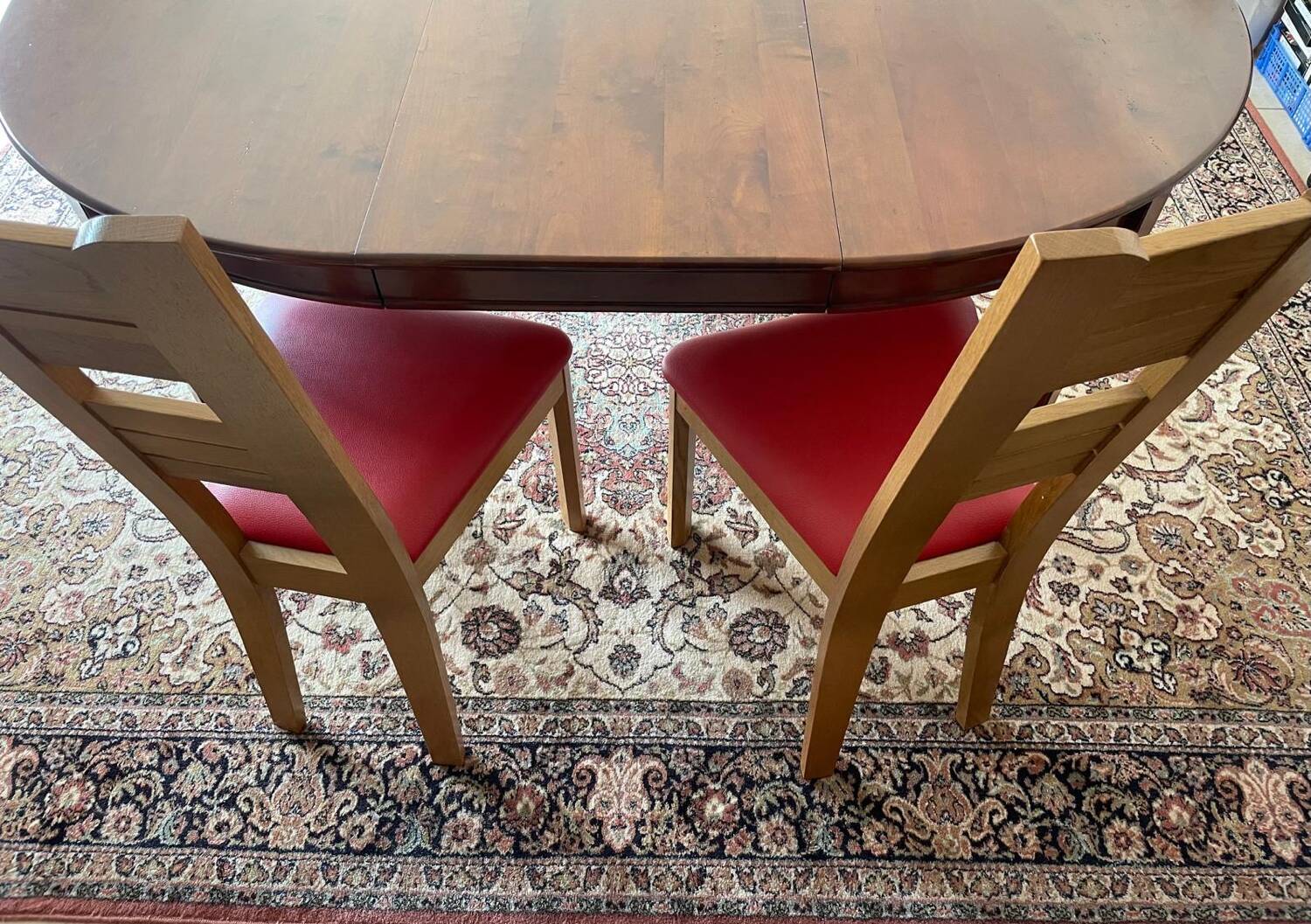 Table en bois ovale 6/8 personnes et 4 chaises art déco