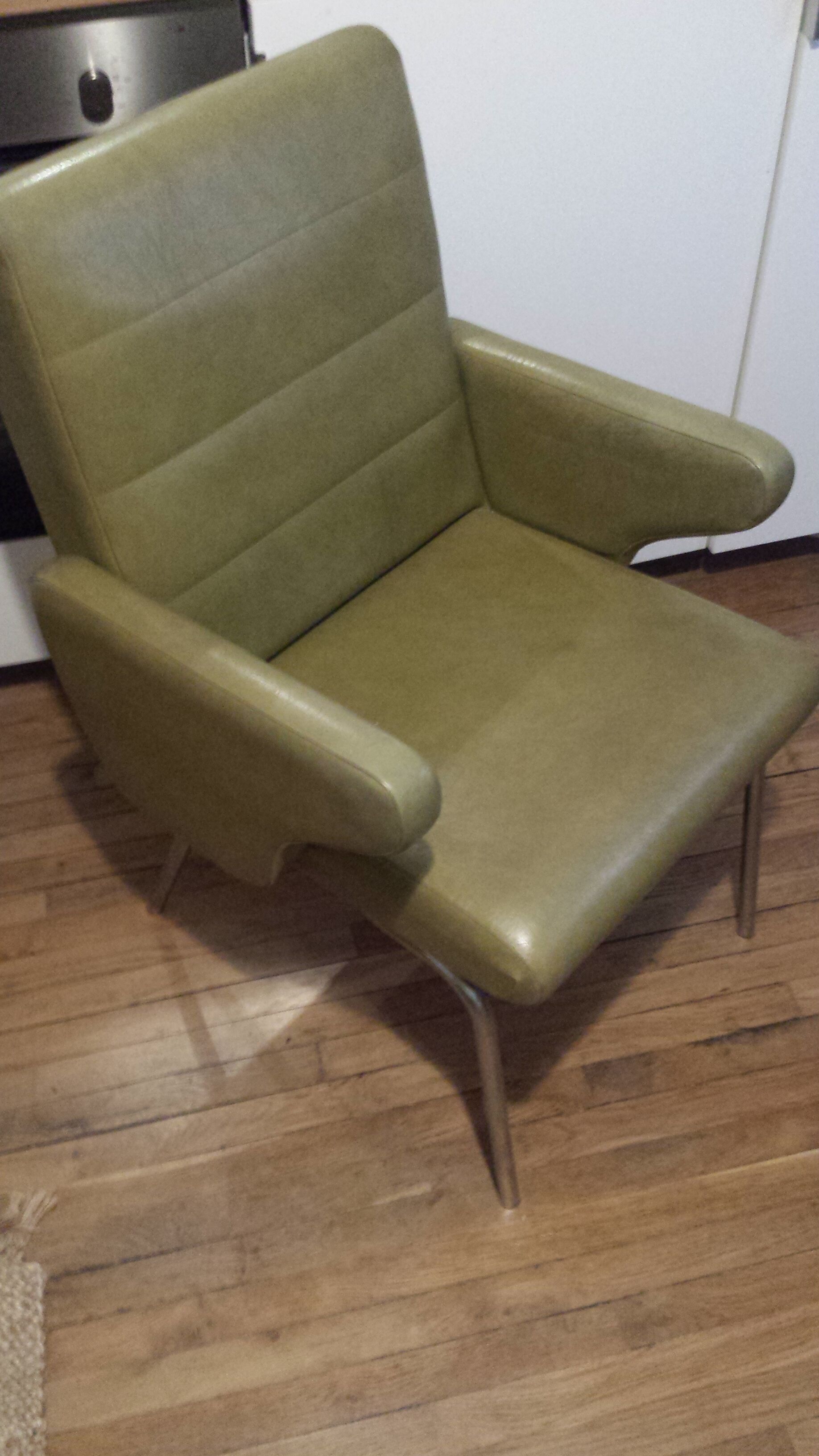 Fauteuil en skaï