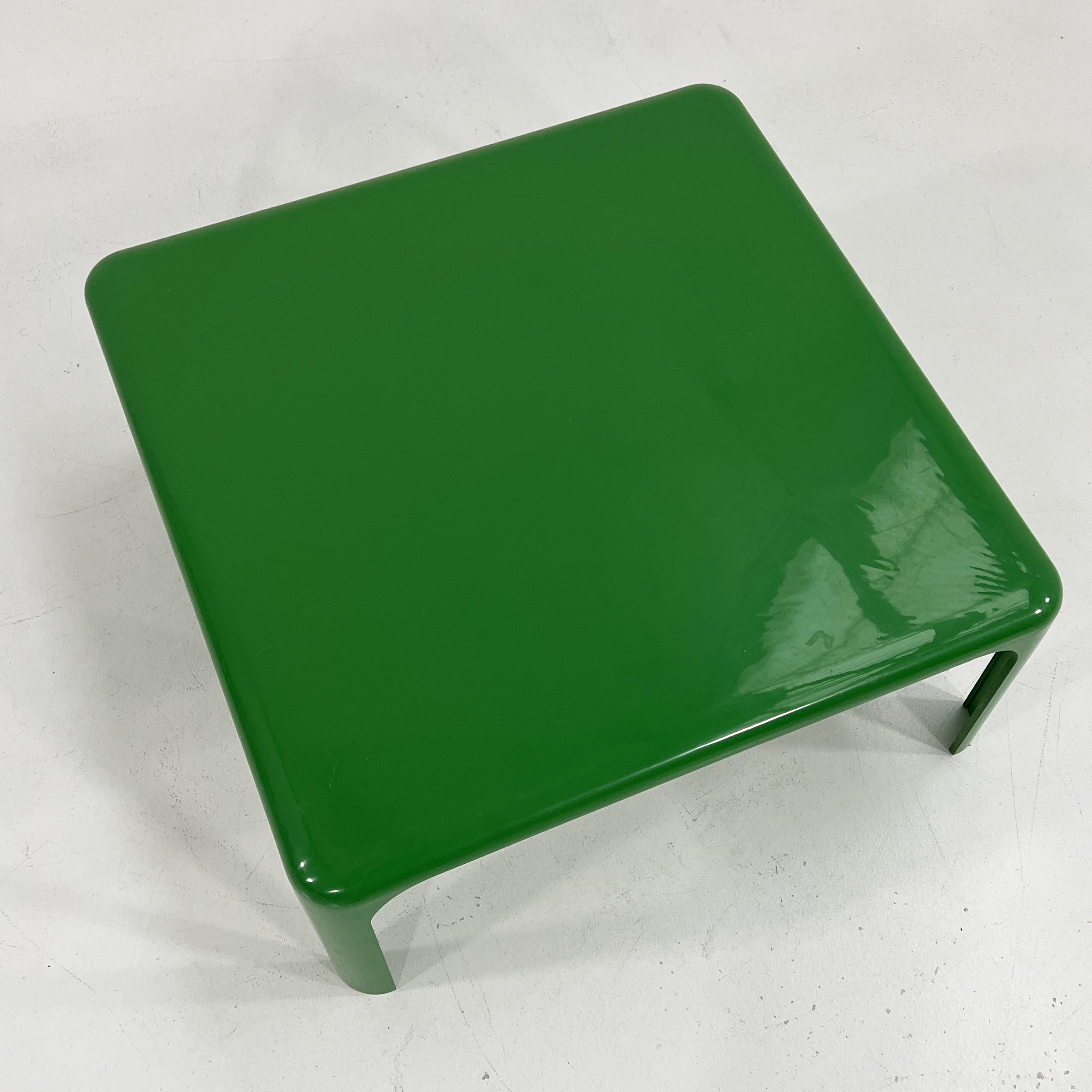 Green coffee table Demetrio 70 by Vico Magistretti for Artemide, 1960