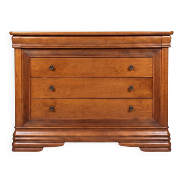 Cherry wood chest of drawers