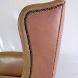 Chaise antique à haut rabat de style Chesterfield des années 1920