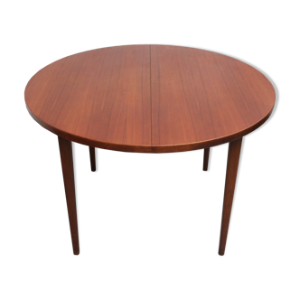 1960s extendible  round dining table in teak