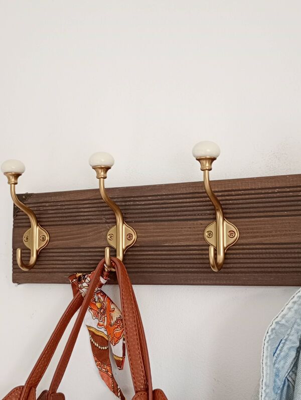 Porte manteau mural STYLE vintage – 57 cm – 5 patères métal et céramique
