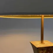 Lampe de table D-2128 par Raak Amsterdam, Pays-Bas, années 1970.