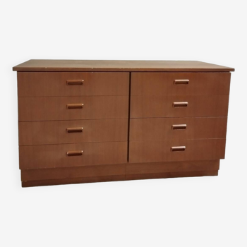 Scandinavian chest of drawers with 8 drawers