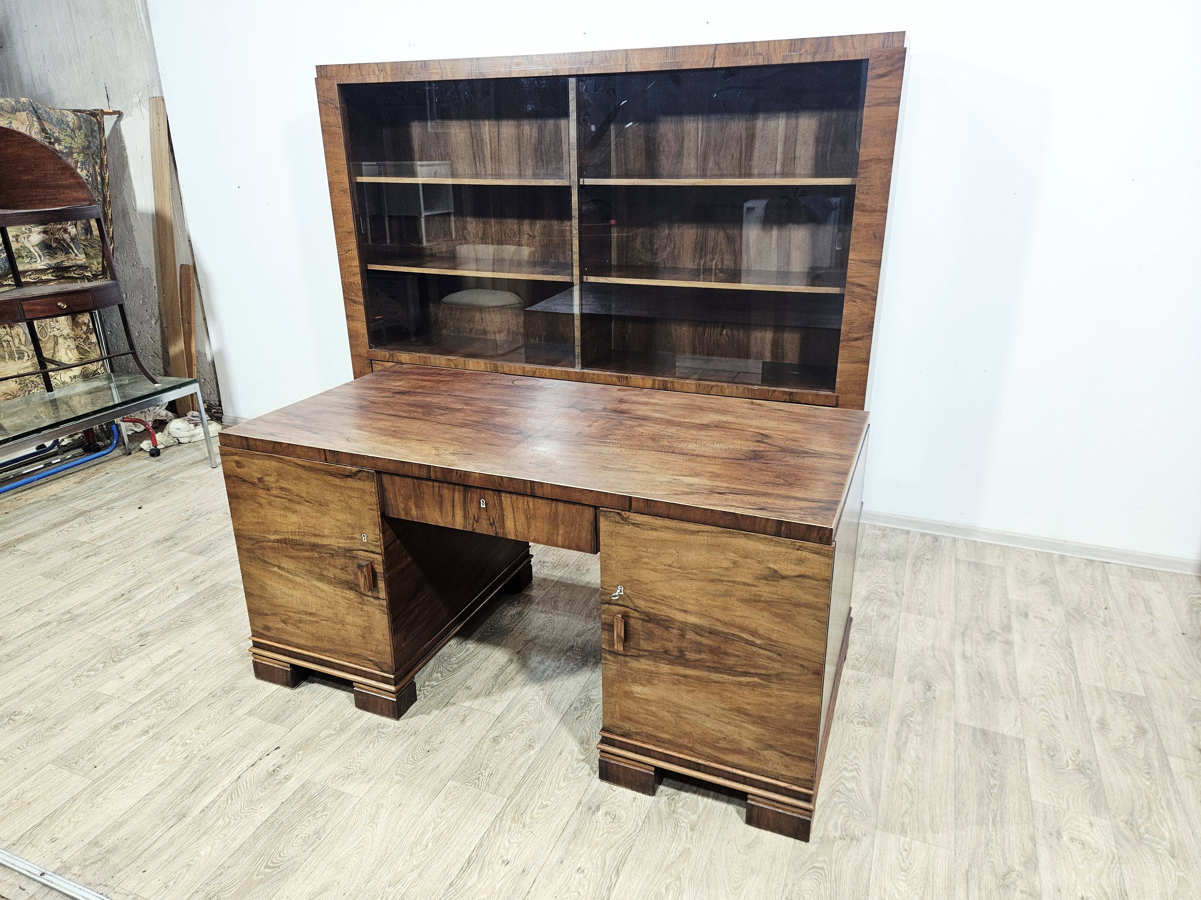 Ensemble de bureau exécutif monumental / Art Déco / Noyer / Années 1940.
