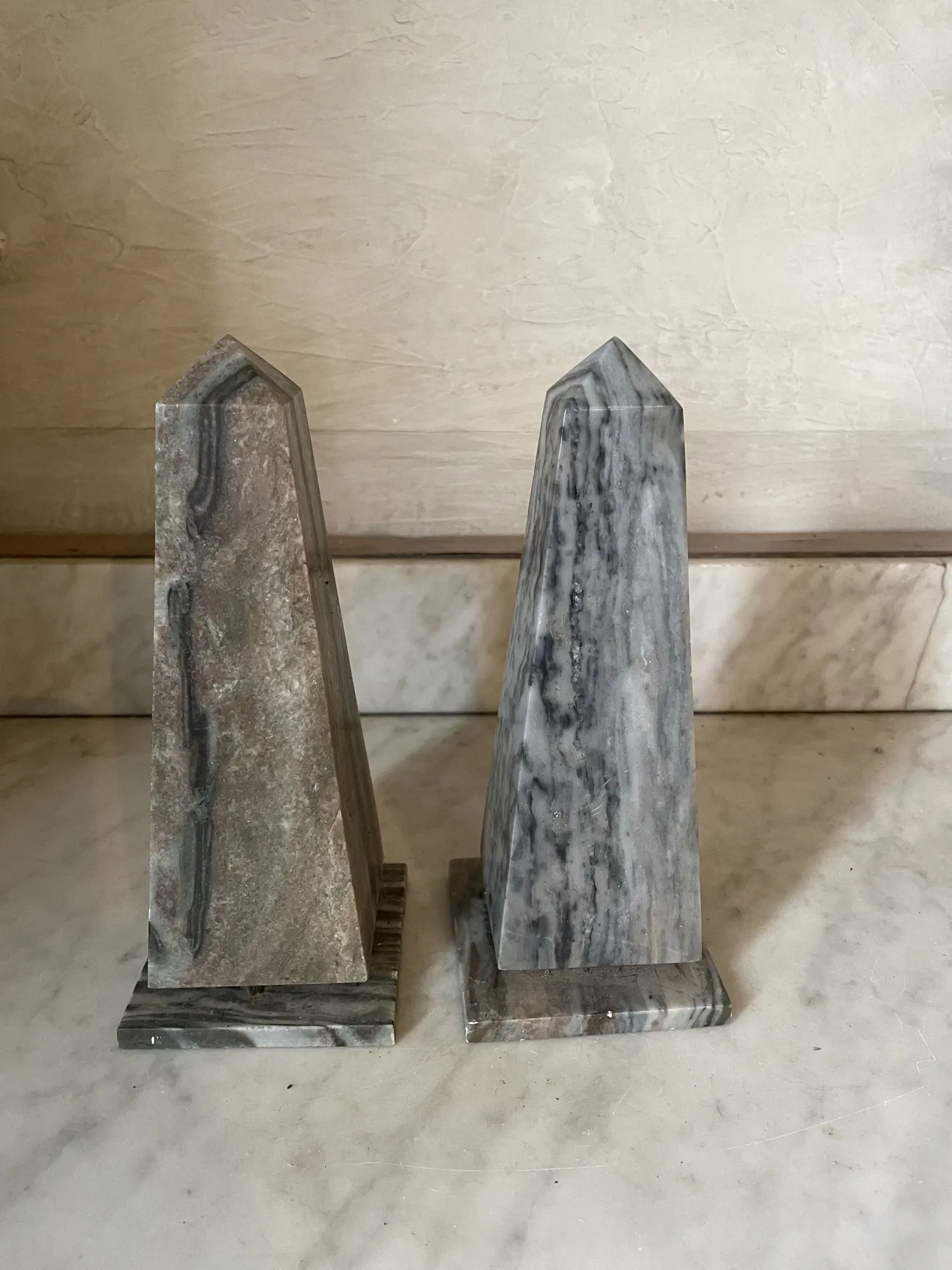 pair of obelisk bookends in grey/brown marble Art Deco style
