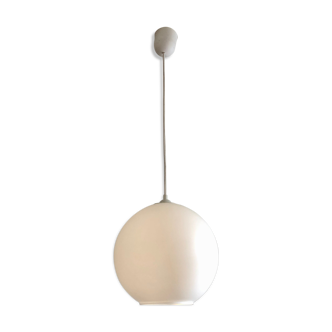 White ball suspension