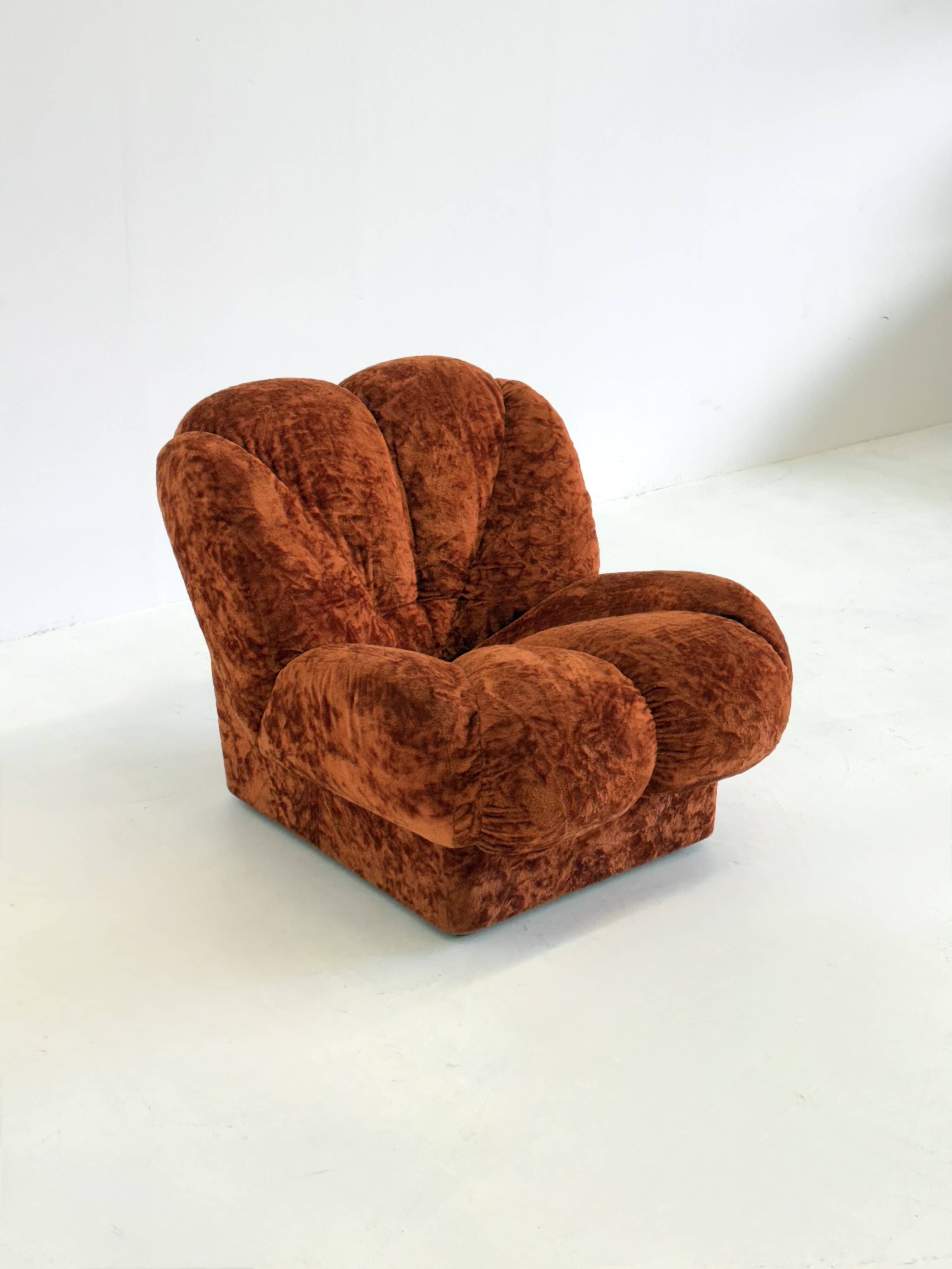 Vintage Italian Space Age armchairs in orange velvet