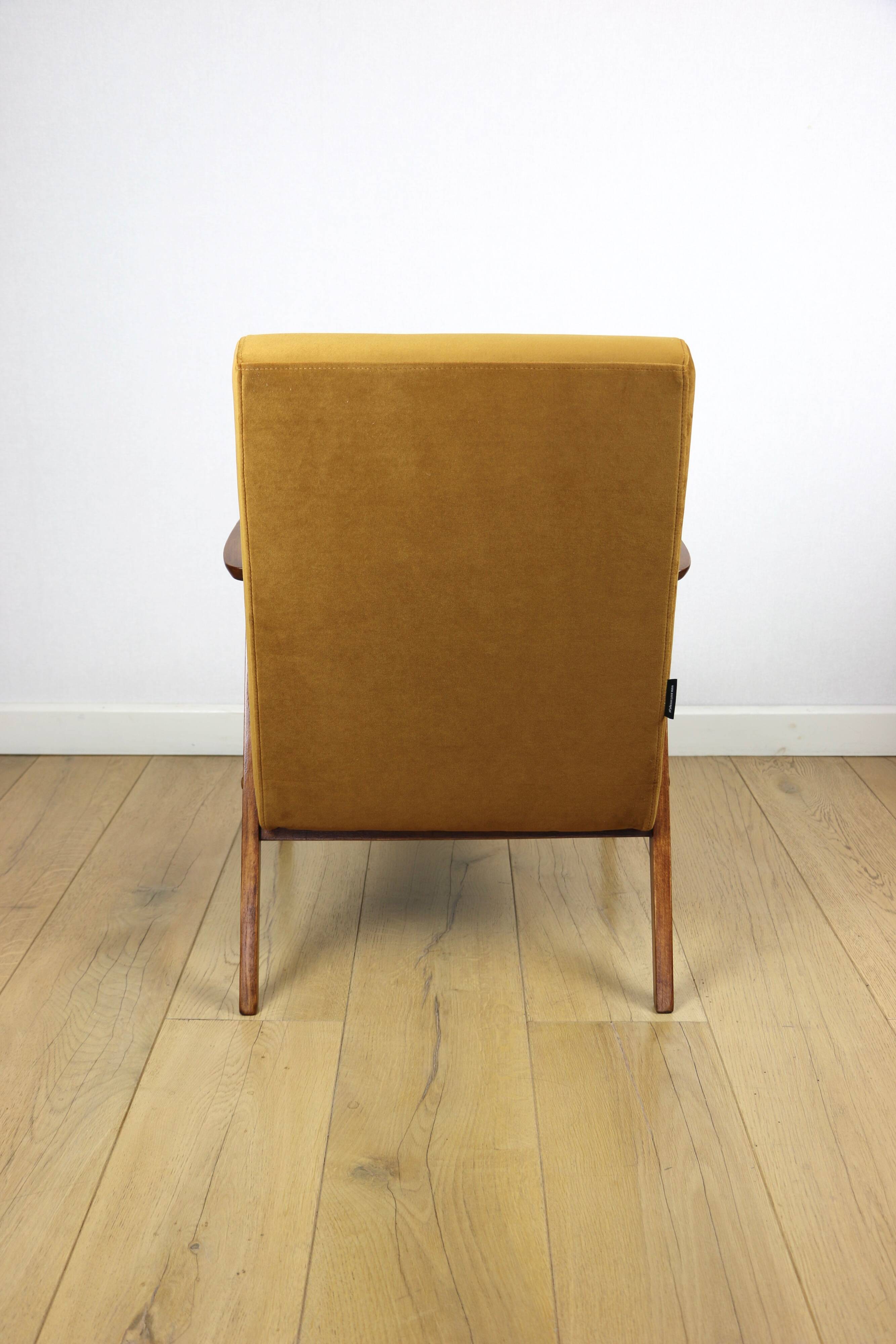 Classic vintage golden velvet armchair Jade - like Chierowski model - 2 pieces available