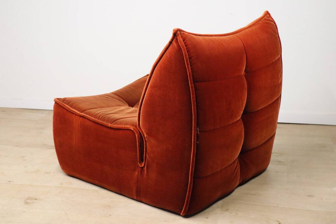 Vintage velvet armchair, 1970