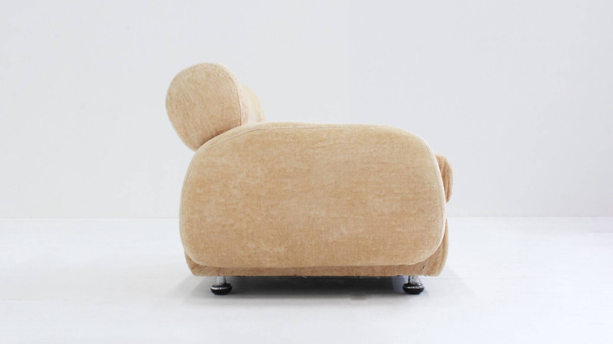 Vintage Italian armchair 1970s