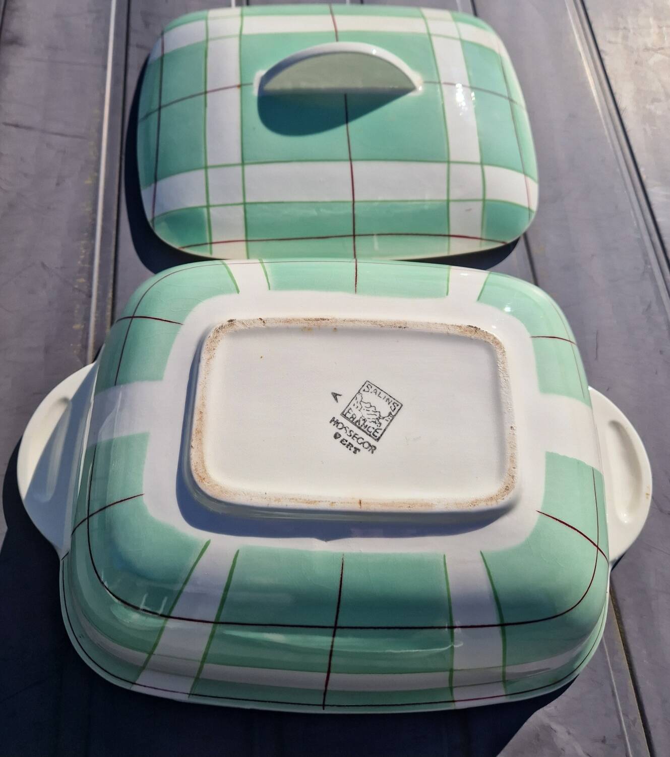 Salins Hossegor model 26-piece dinnerware set