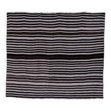 Vintage Turkish kilim, handwoven, 193x228 cm.