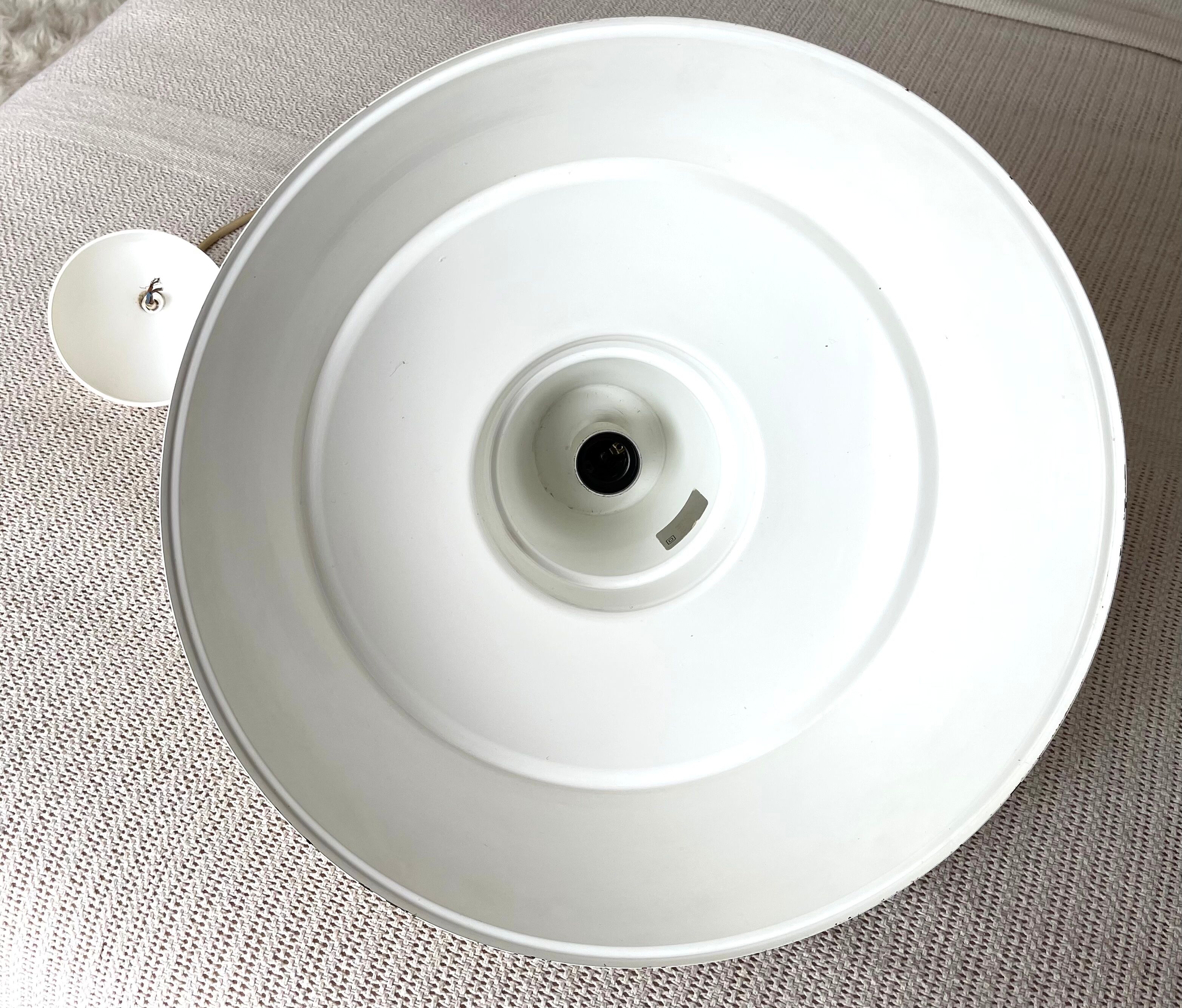 Metal suspension 1980