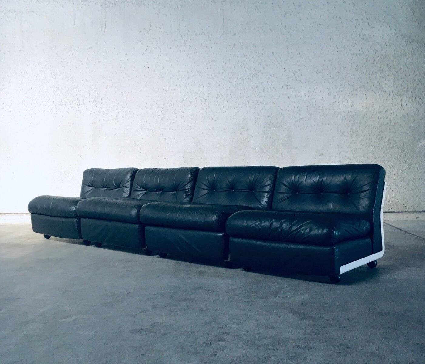 Mid-Century Modern Amanta Modular Sofa by Mario Bellini for B&B Italia, 1970s, Set of 4