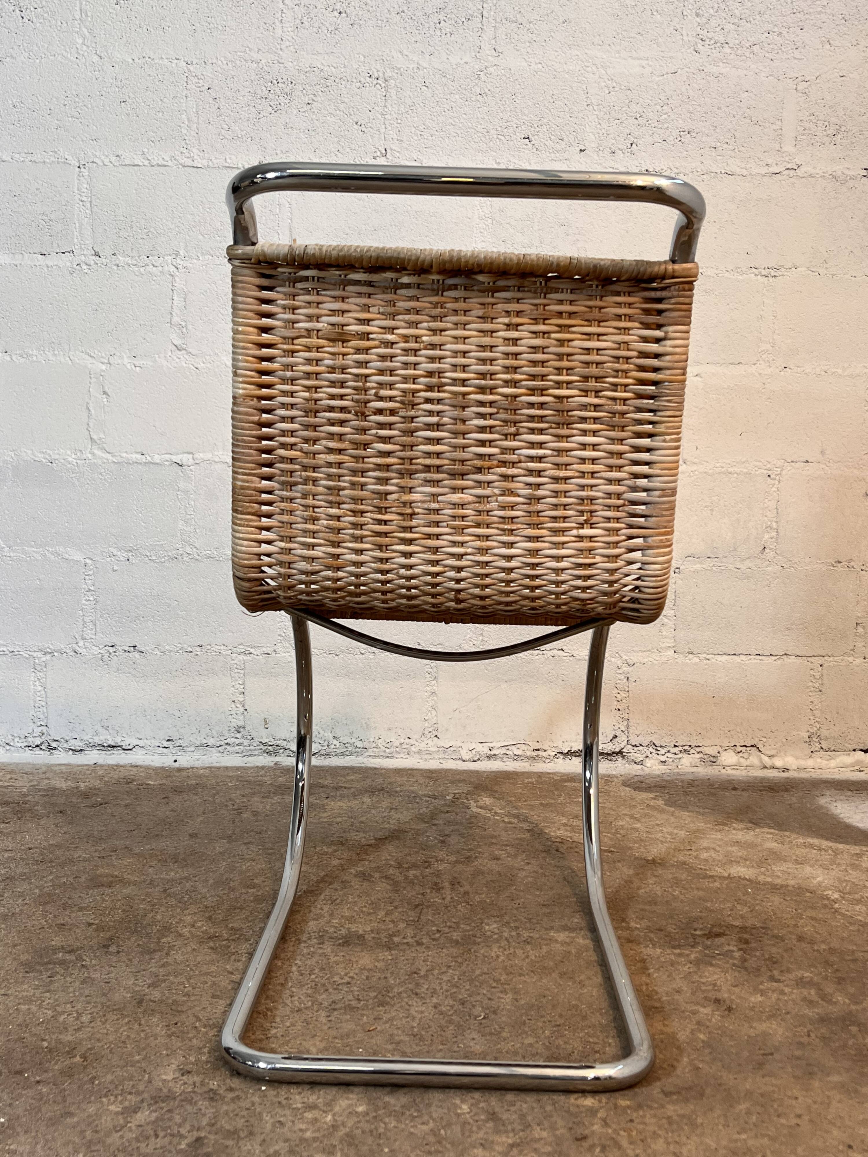 Set of 4 mr10 rattan chairs by mies van der rohe
