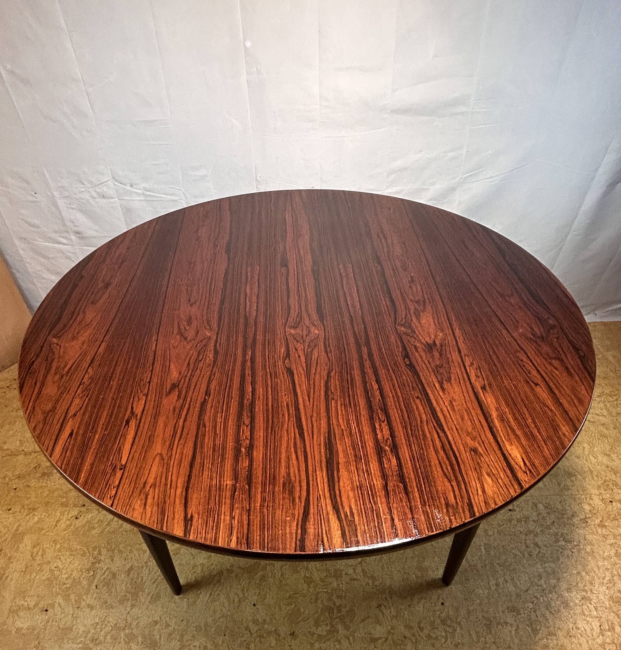 Mid-Century Danish Rosewood Extending Dining Table by Niels Otto Møller for