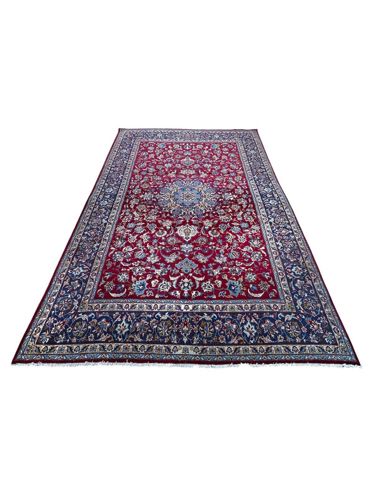 Large Persian carpet 3m x 4m