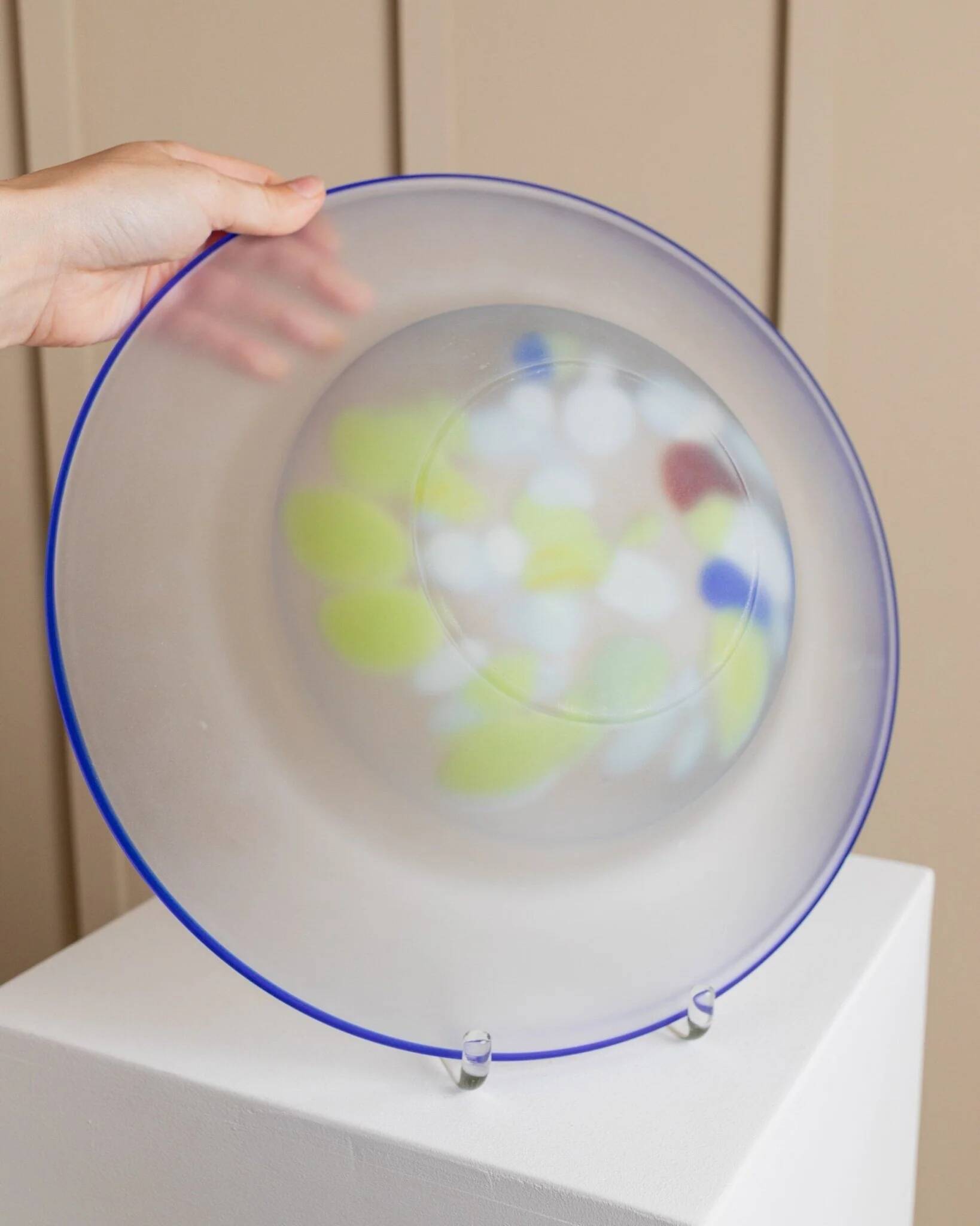 XL Vintage Murano Glass Bowl with Blue Rim and Multicolor Dots – Mouth-Blown Italian Glass, 1980s Pop Art